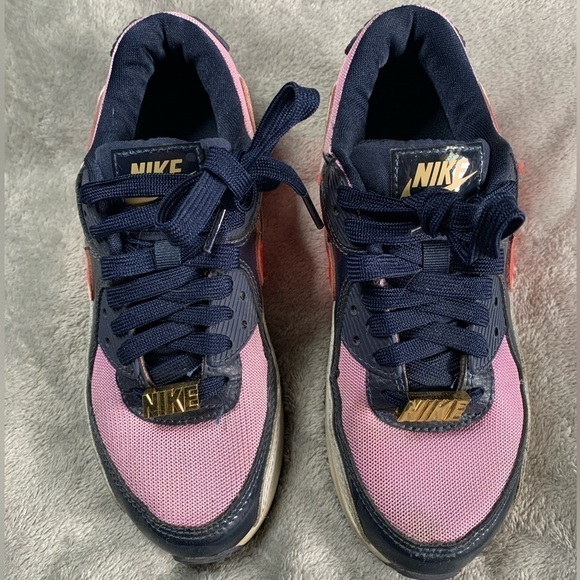 Nike Shoes - NIKE Air Max 90 Shoes
